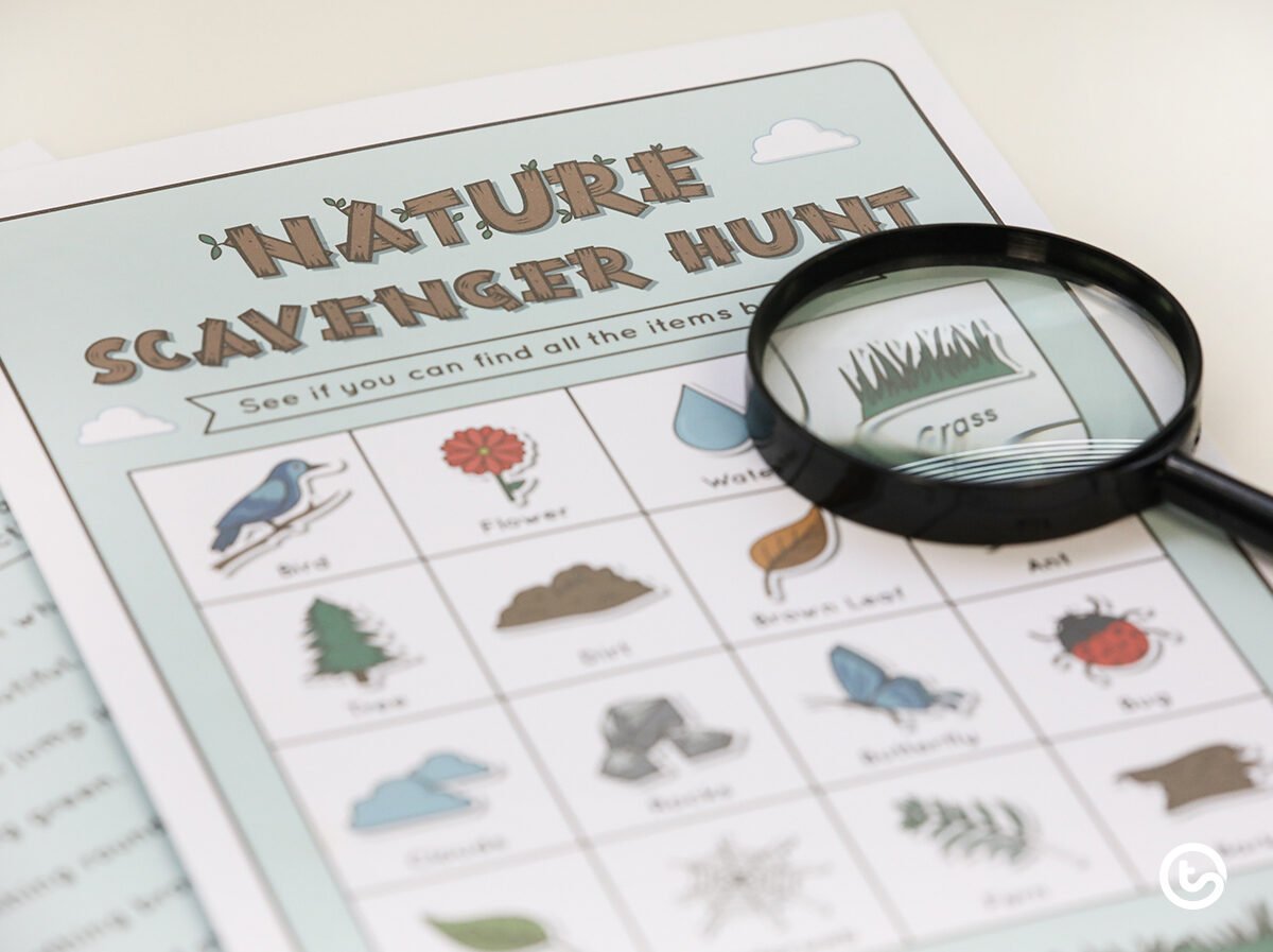 nature scavenger hunt printable worksheet and magnifying glass