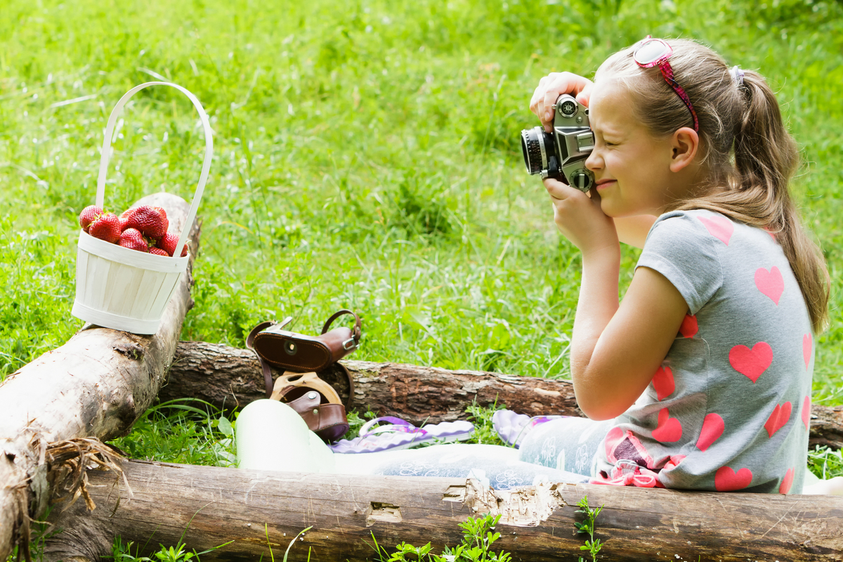 photography helps to develop creative thinking skills in kids