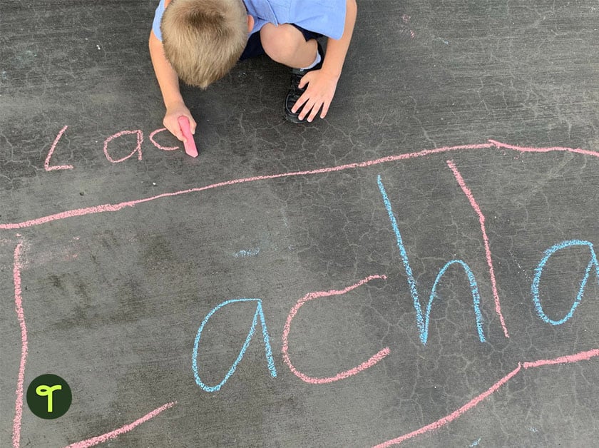sidewalk chalk activity for kindergarten writing names
