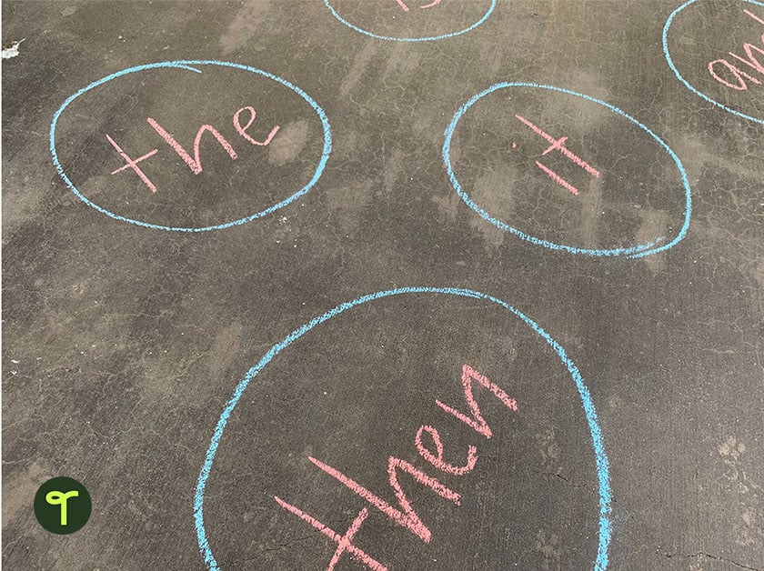 sidewalk chalk idea for practicing sight words