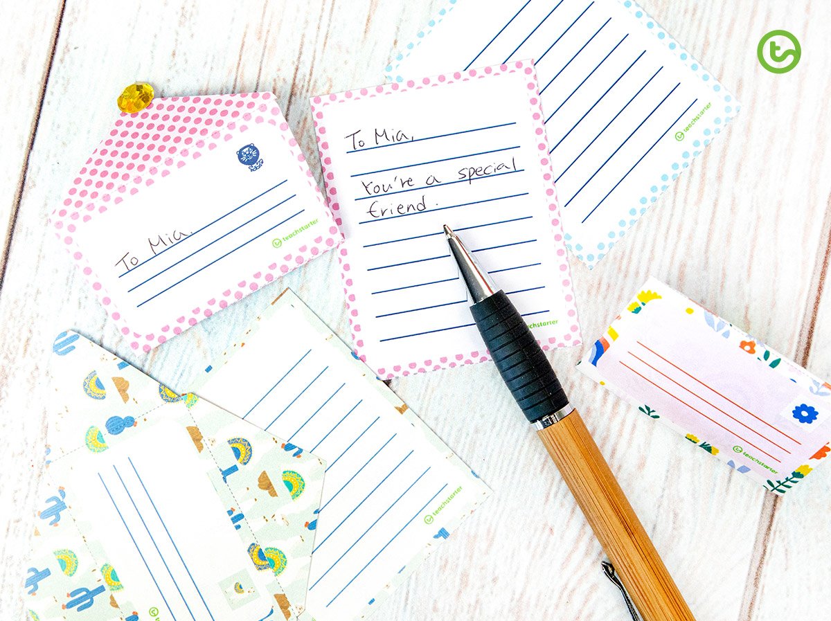 Printable mini envelopes and letter templates for kids.