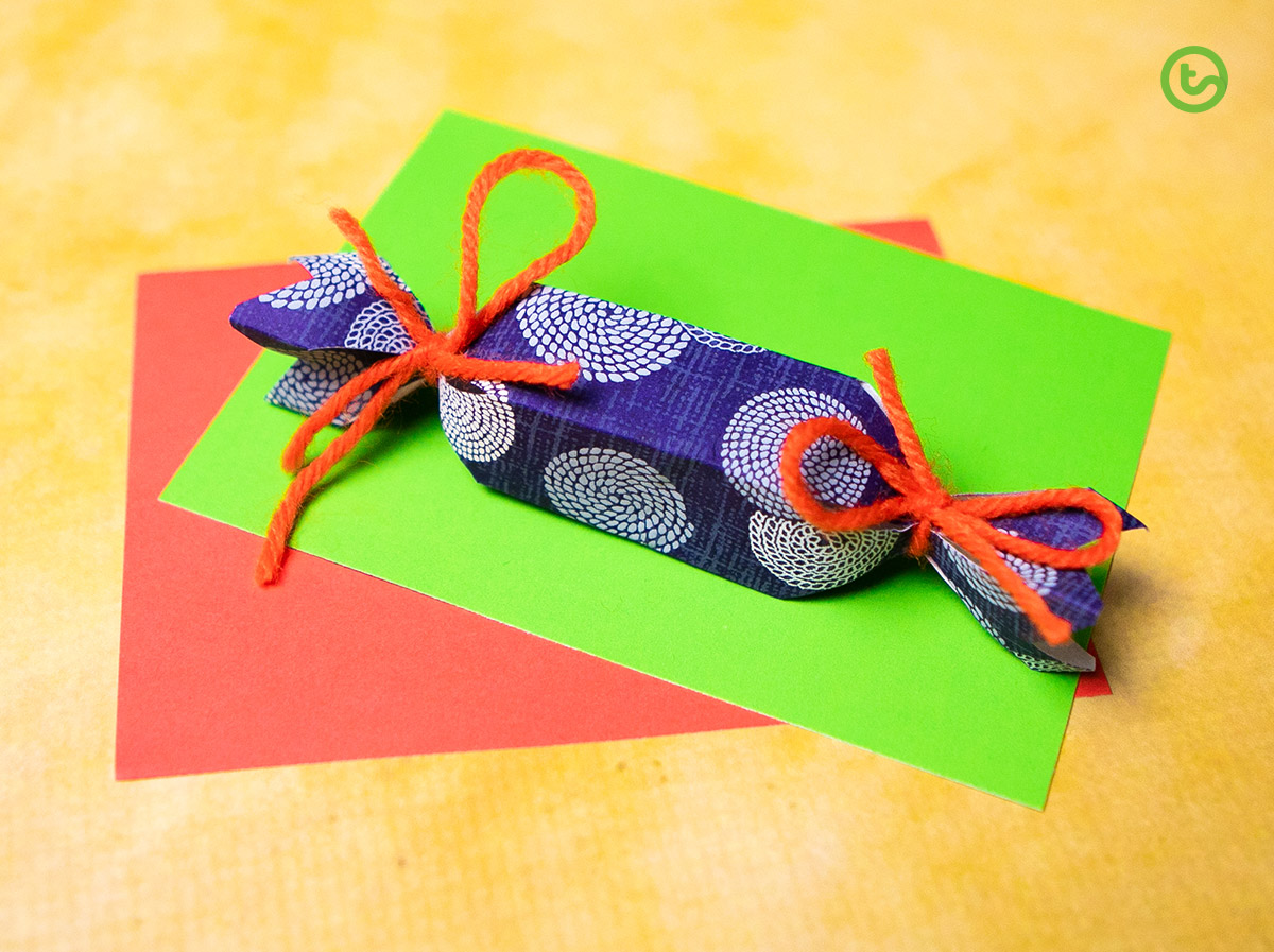 How to make an origami bonbon