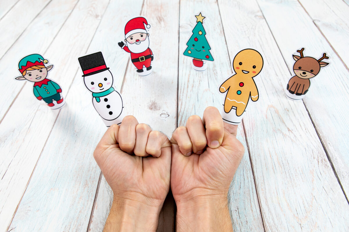 holiday finger puppets printables for kids with two hands
