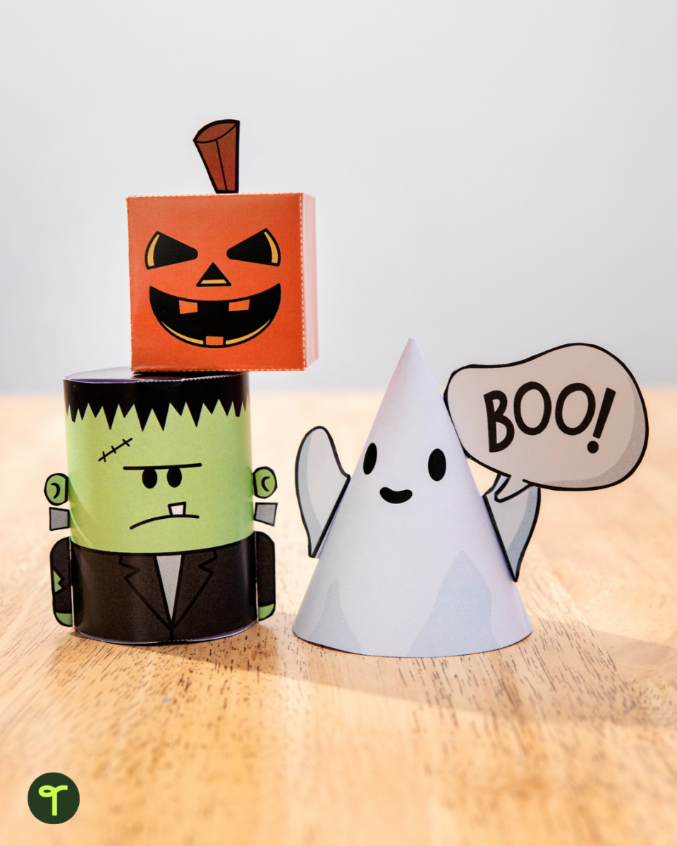 3D Halloween Objects on a table