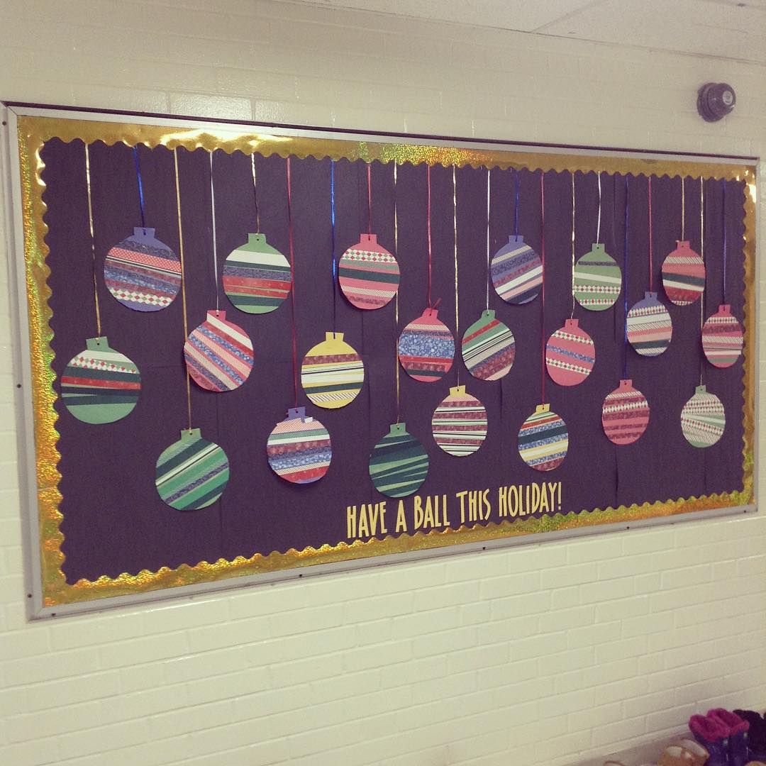 Have a Ball This Holiday bulletin board - Teach Starter
