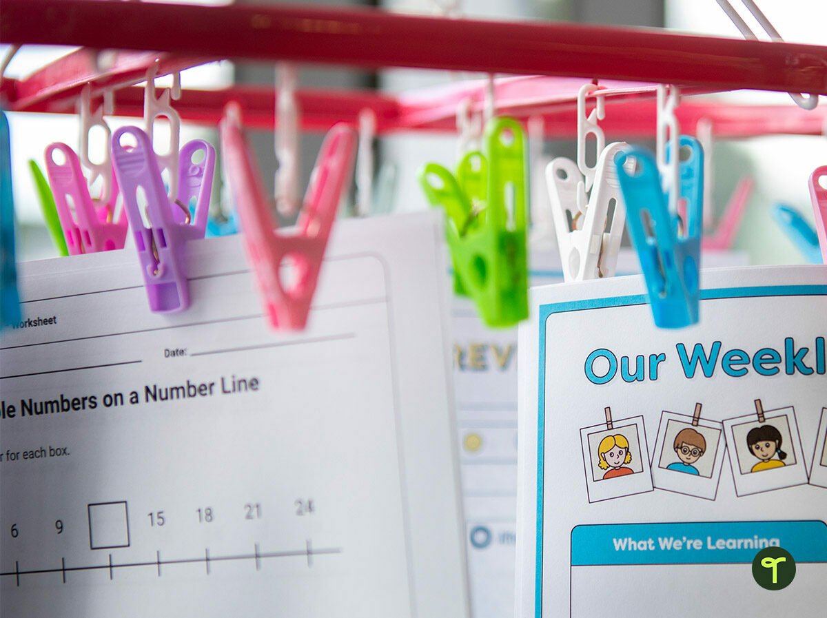 catch up work hanging organiser for classroom