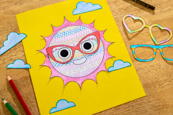 Funky Sun Zentangle Craft on wooden table